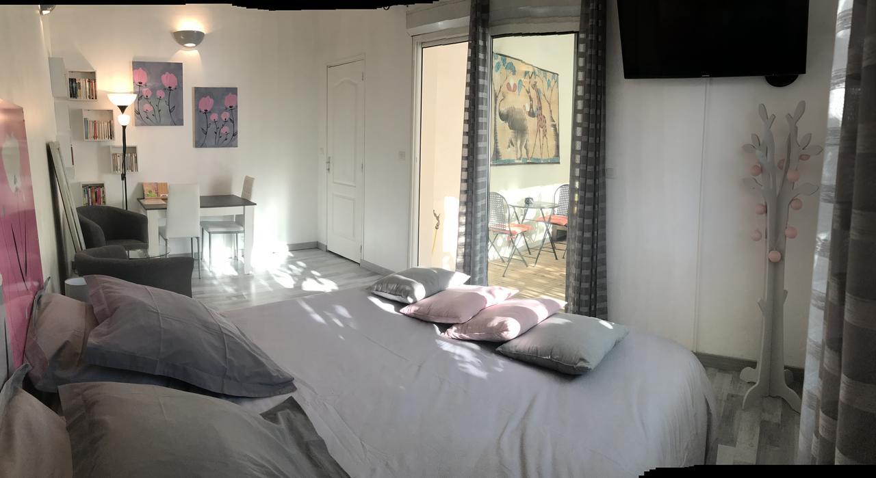 Chambre D'Hotes Les Macarons De Tata Sainte-Eulalie  Exterior foto